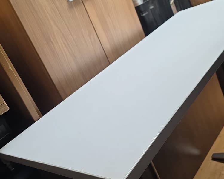 Office Desks and Furniture 3